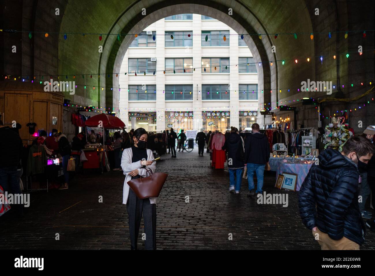 Dumbo's Brooklyn Flea Secures Archway Plaza Spot Until 2027 Dumbo's Brooklyn Flea Secures Archway Plaza Spot Until 2027
