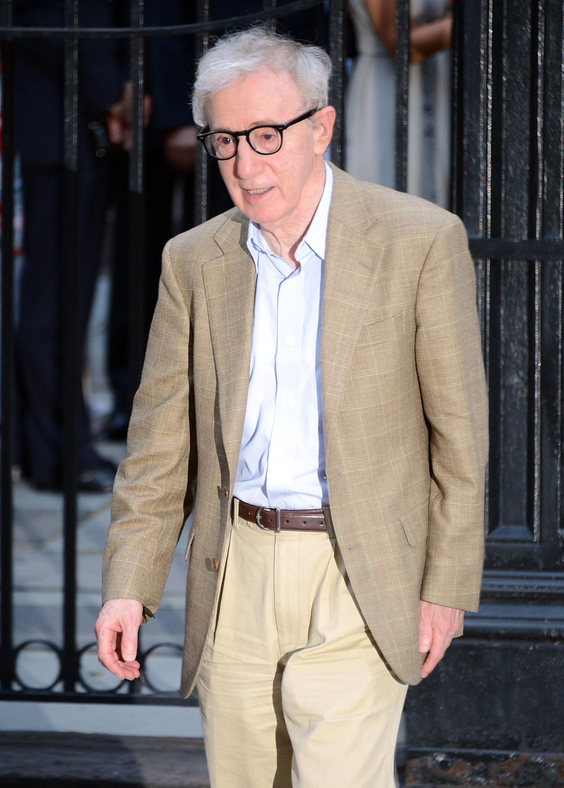 Dylan Farrow's Woody Allen Accusations: Sean Penn's Skepticism Dylan Farrow's Woody Allen Accusations: Sean Penn's Skepticism