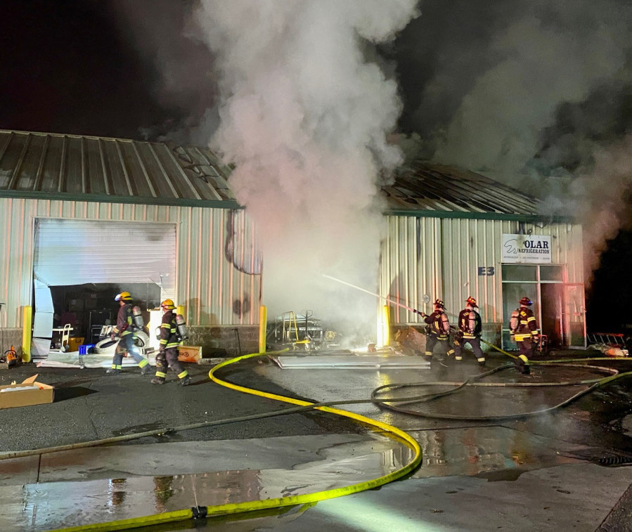 East London Shop Fire: 125 Firefighters Battle Blaze East London Shop Fire: 125 Firefighters Battle Blaze