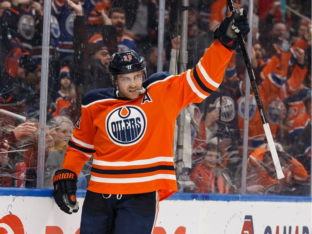 Edmonton Oilers' Leon Draisaitl: A Hart Trophy Finalist's Banner Season Edmonton Oilers' Leon Draisaitl: A Hart Trophy Finalist's Banner Season