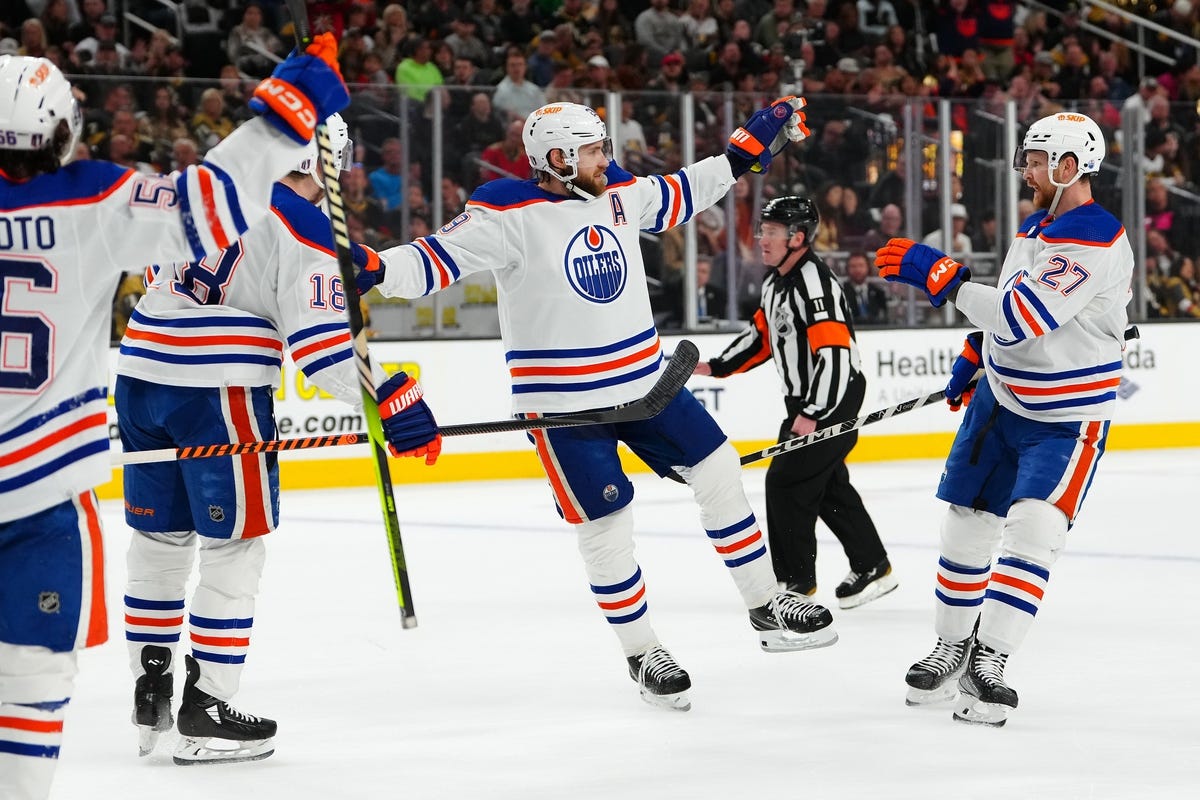 Edmonton Oilers Win 3-2 Over Vegas Golden Knights, But Vegas Advances To Playoffs Edmonton Oilers Win 3-2 Over Vegas Golden Knights, But Vegas Advances To Playoffs