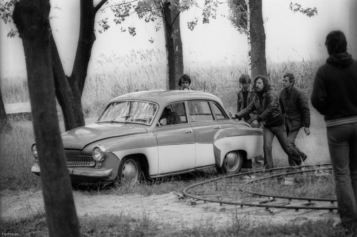 Egyedi Porsche: F1 Motorral Felszerelt Közúti Autó Egyedi Porsche: F1 Motorral Felszerelt Közúti Autó