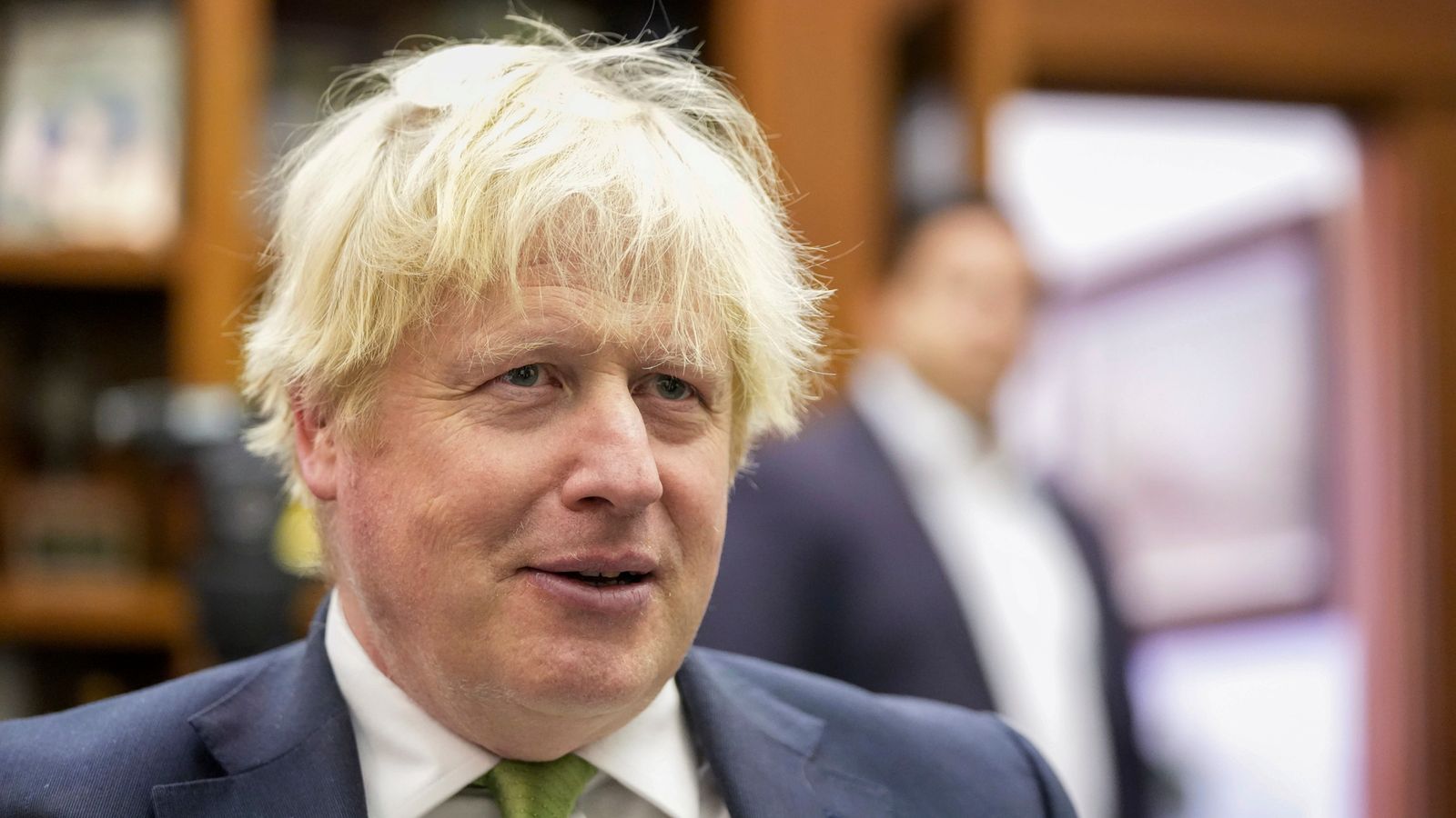 El Ataque De Avestruz A Boris Johnson En Texas: Detalles Del Incidente Familiar El Ataque De Avestruz A Boris Johnson En Texas: Detalles Del Incidente Familiar