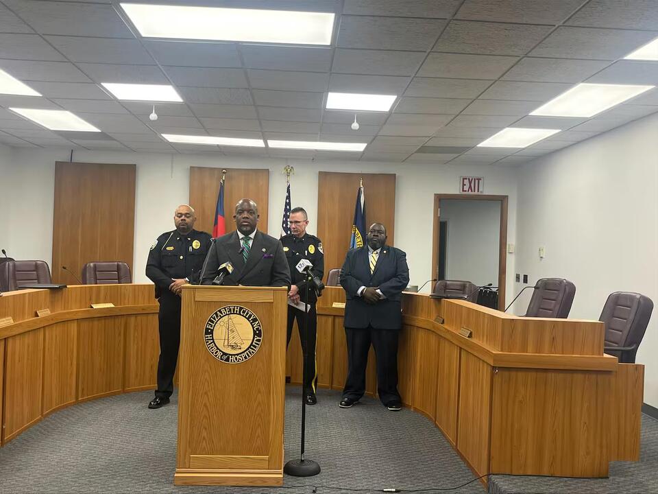 Elizabeth City Law Enforcement Investigating Recent Vehicle Break-Ins Elizabeth City Law Enforcement Investigating Recent Vehicle Break-Ins