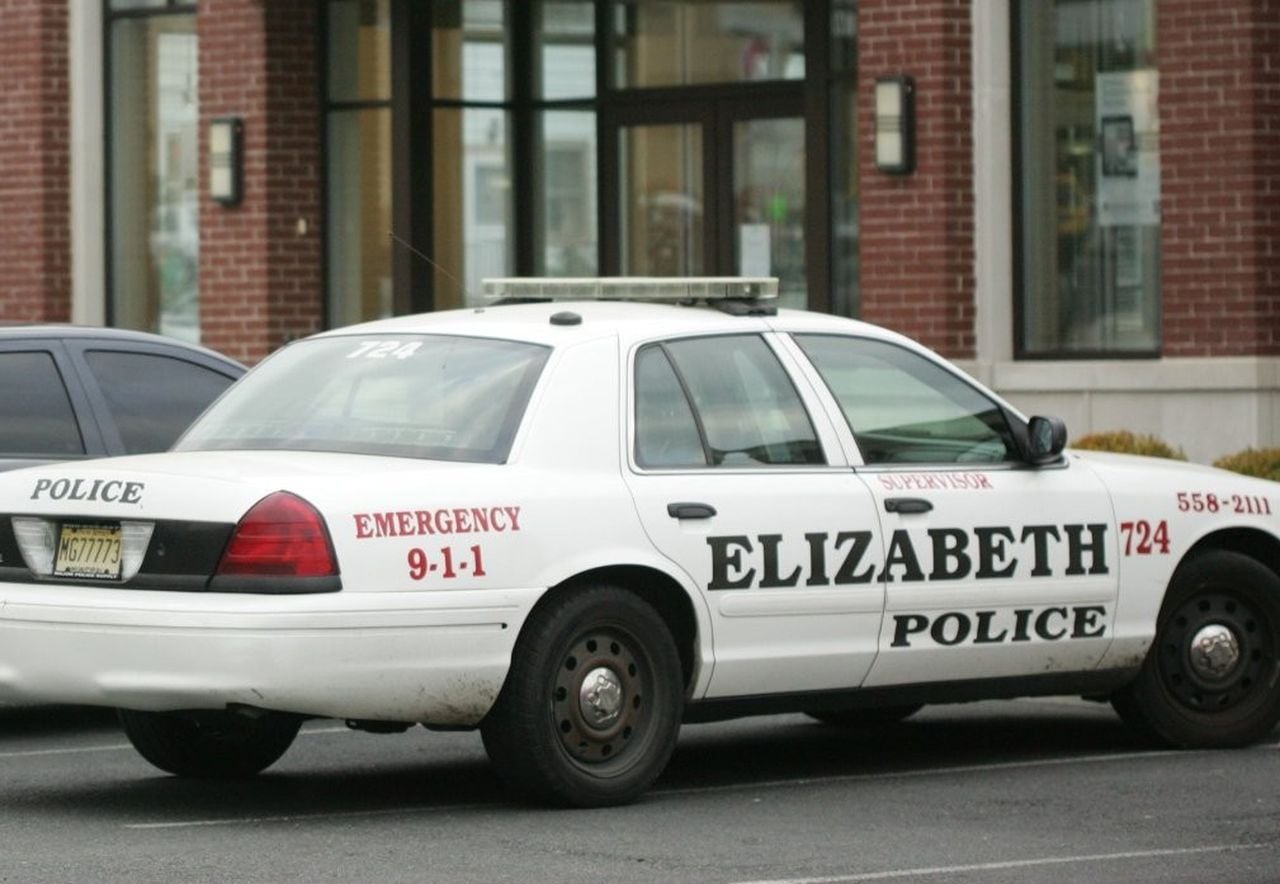 Elizabeth City Police Search For Vehicle Break-In Suspect Elizabeth City Police Search For Vehicle Break-In Suspect