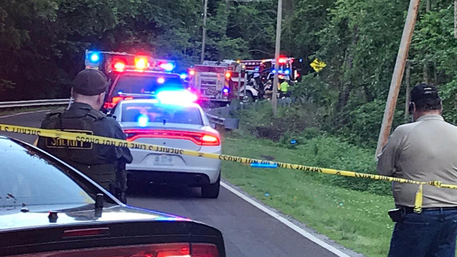 Elizabeth City Road: Driver Kills Two In Pedestrian Collision Elizabeth City Road: Driver Kills Two In Pedestrian Collision