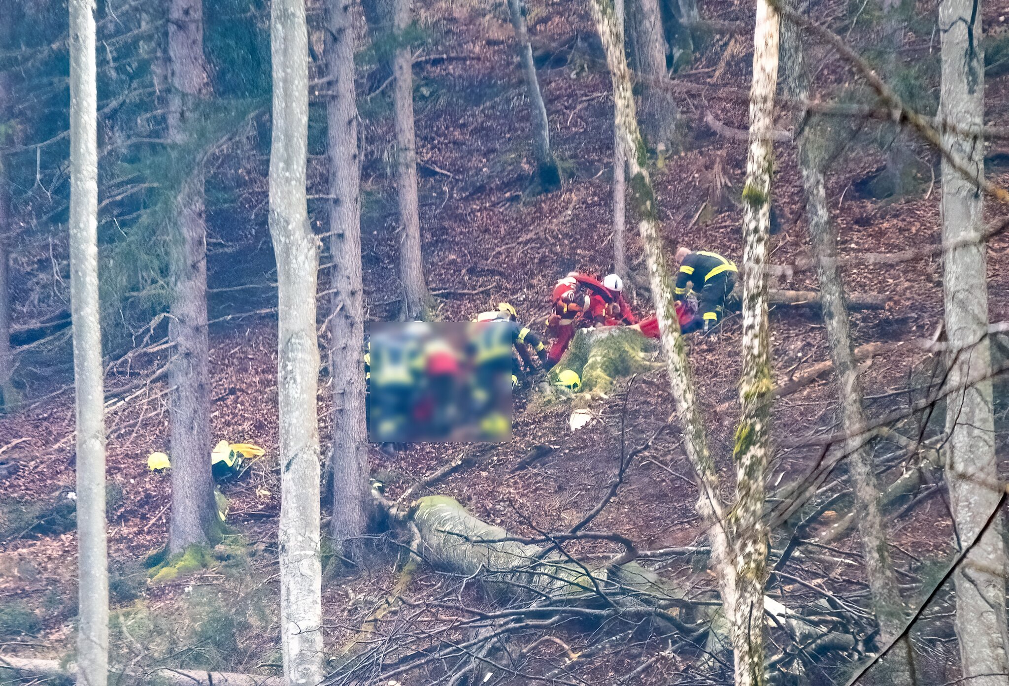 Essen-Heisingen: Nachtblind In Steilem Gelände - Feuerwehrbericht 07.04.2025 Essen-Heisingen: Nachtblind In Steilem Gelände - Feuerwehrbericht 07.04.2025