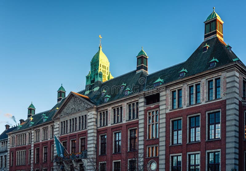 Euronext Amsterdam Stock Market Reacts To Trump's Tariff Decision: +8% Euronext Amsterdam Stock Market Reacts To Trump's Tariff Decision: +8%
