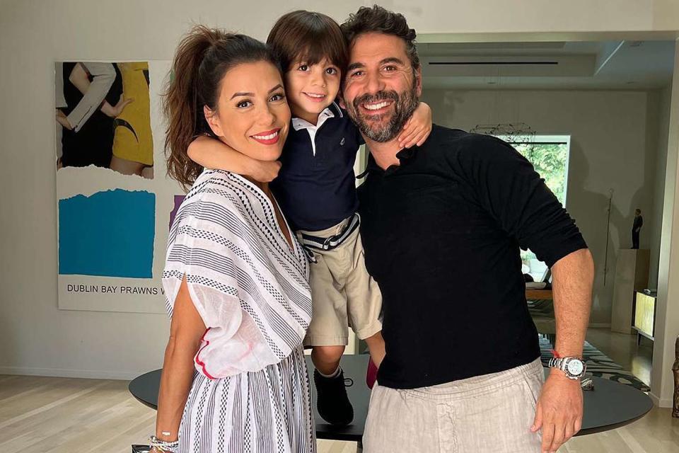 Eva Longoria's Unrecognizable Transformation: The Power Of Sun-Kissed Highlights Eva Longoria's Unrecognizable Transformation: The Power Of Sun-Kissed Highlights