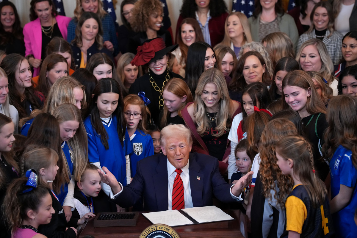 Executive Orders And The Transgender Community: A Call For Your Experiences Executive Orders And The Transgender Community: A Call For Your Experiences