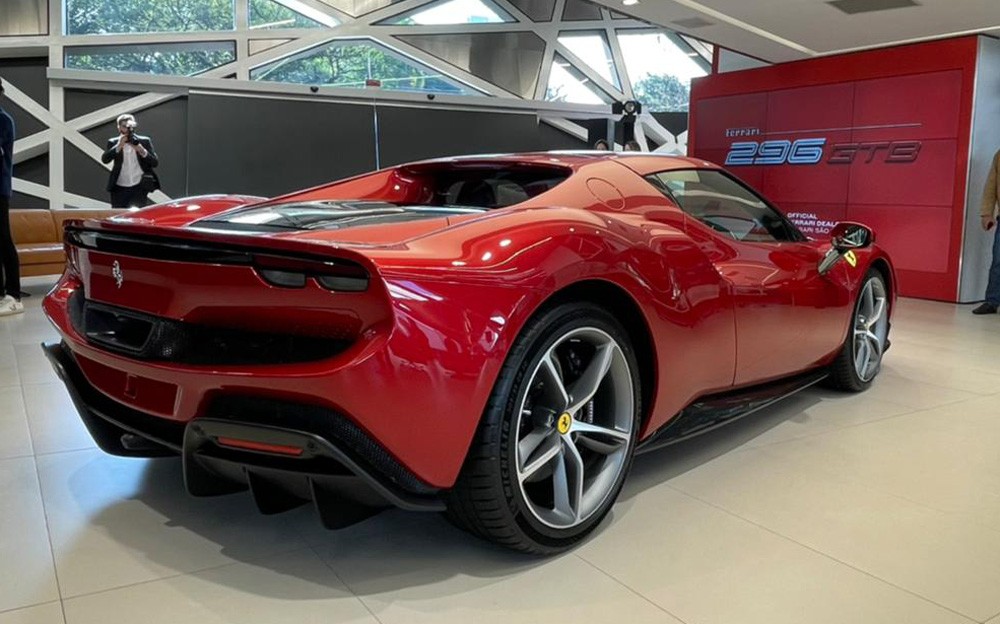 Ferrari 296 Speciale: Potência Híbrida De 880 Cv Revelada Ferrari 296 Speciale: Potência Híbrida De 880 Cv Revelada