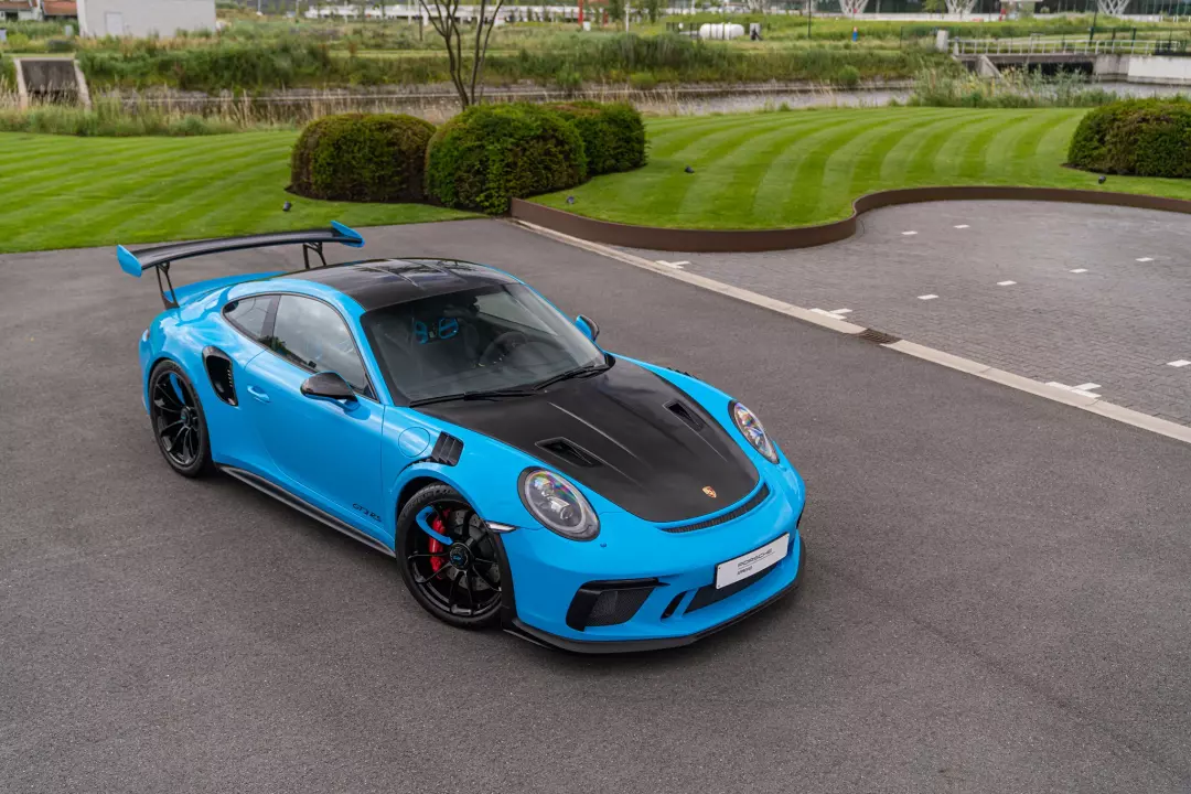 Find Your Dream Car: PTS Riviera Blue Porsche 911 S/T Find Your Dream Car: PTS Riviera Blue Porsche 911 S/T