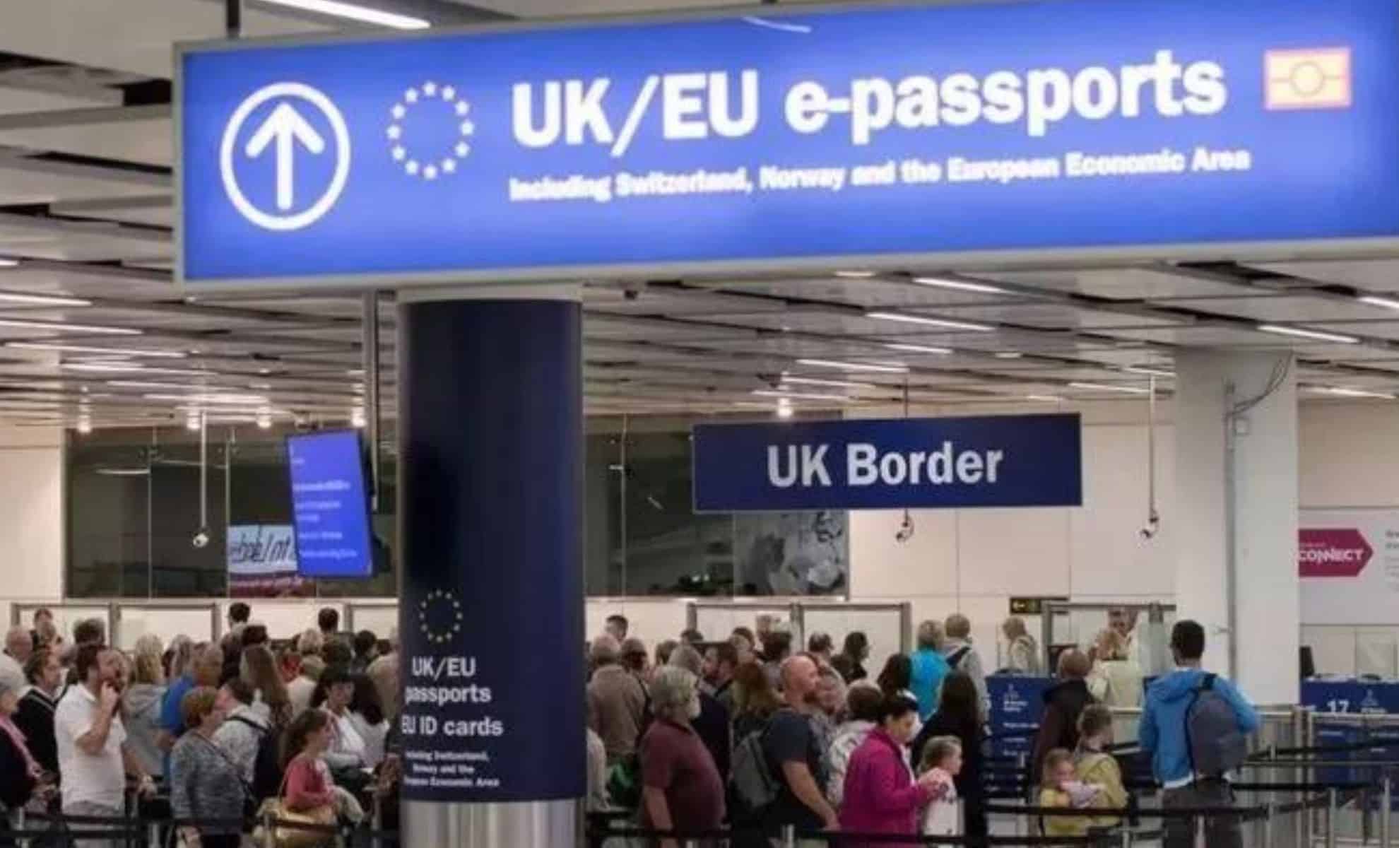 Foreign Office Warning: Four Urgent Problems Facing Brits In Greece Foreign Office Warning: Four Urgent Problems Facing Brits In Greece