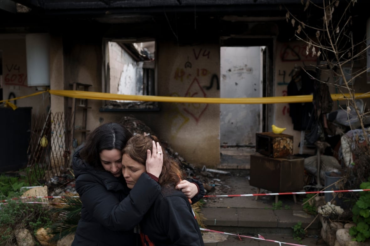 Former Israeli Female Soldiers Demand Gaza Prisoner Release Former Israeli Female Soldiers Demand Gaza Prisoner Release