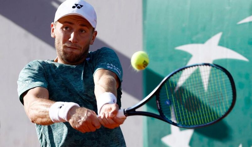 French Open: Ruud's Knee Troubles Lead To Loss Against Borges French Open: Ruud's Knee Troubles Lead To Loss Against Borges