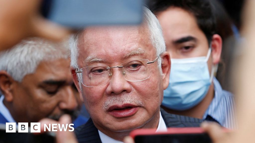 French Prosecutors Link Najib Razak To 2002 Submarine Scandal In Malaysia French Prosecutors Link Najib Razak To 2002 Submarine Scandal In Malaysia