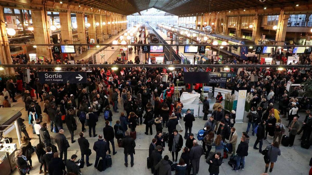 Gare Du Nord: Perturbations Importantes Toute La Journée Après Découverte D'une Bombe Gare Du Nord: Perturbations Importantes Toute La Journée Après Découverte D'une Bombe