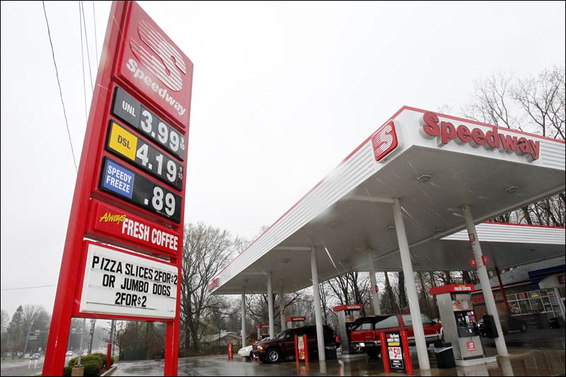 Gas Prices Fall In Toledo: Week-Over-Week Decline Gas Prices Fall In Toledo: Week-Over-Week Decline