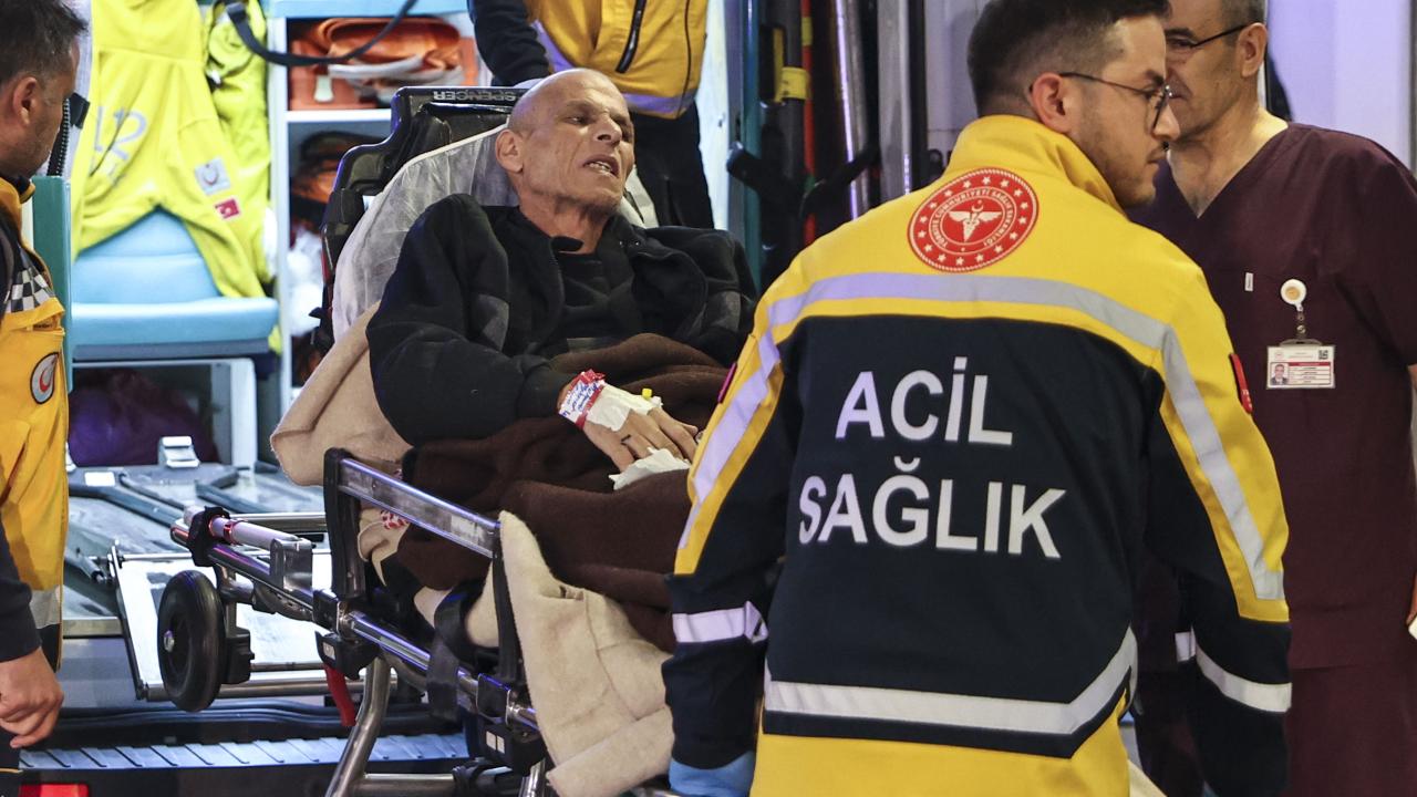 Gazze'den Kanser Hastası Çocukların Ürdün'de Tedavi Görmesi Gazze'den Kanser Hastası Çocukların Ürdün'de Tedavi Görmesi