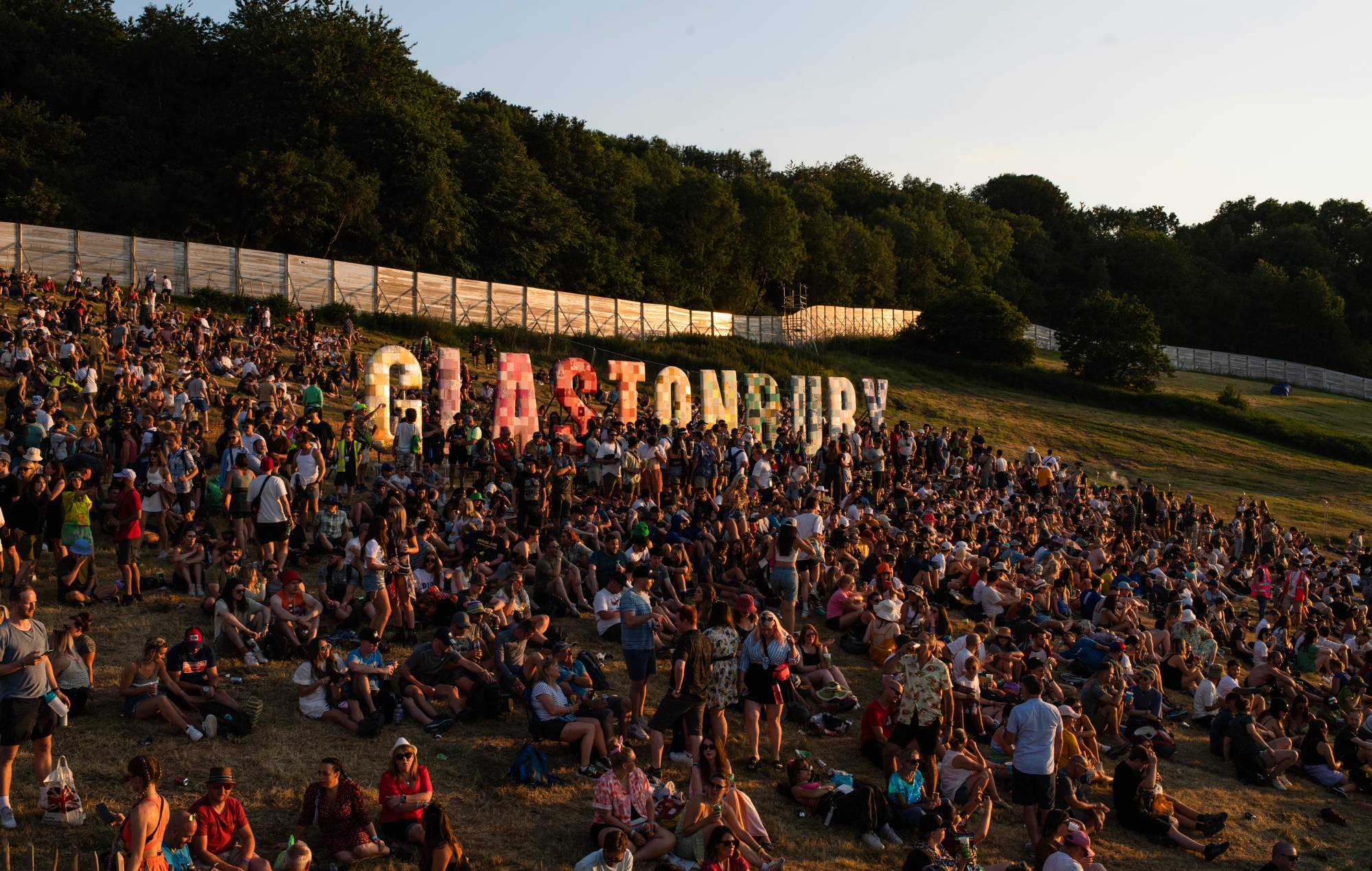 Glastonbury Festival 2024: Clashing Stage Times Leave Fans Furious Glastonbury Festival 2024: Clashing Stage Times Leave Fans Furious