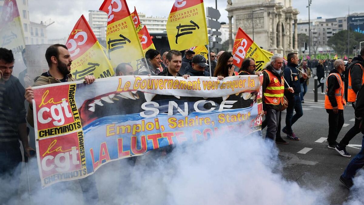 Grève SNCF Imminente ? Le Ministre S'Exprime Sur Le Chaos Grève SNCF Imminente ? Le Ministre S'Exprime Sur Le Chaos