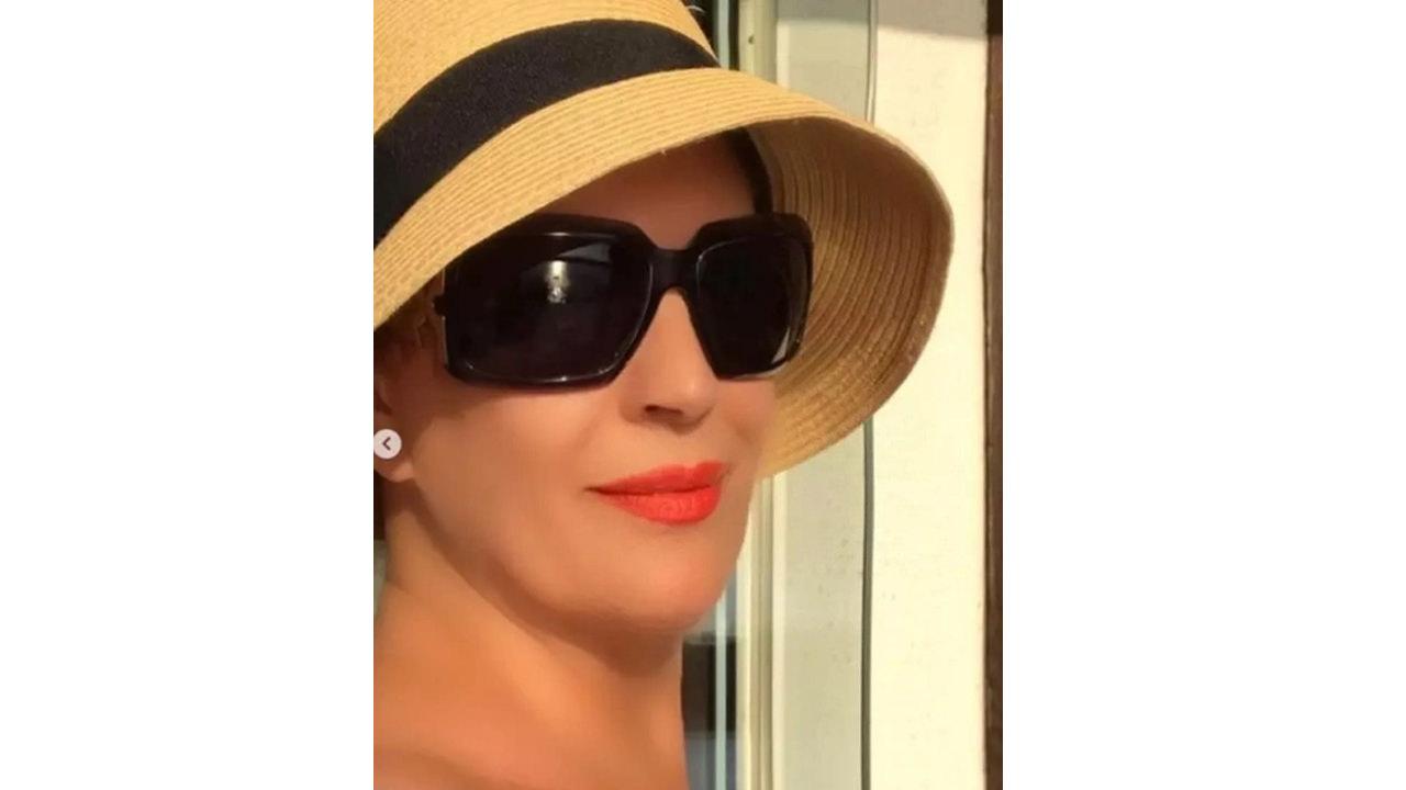 Gülşen Bubikoğlu'nun Son Hali: Yeşilçam Güzeli Hayranlarını Şaşırttı! Mine Tugay'dan Da Tepki Geldi! Gülşen Bubikoğlu'nun Son Hali: Yeşilçam Güzeli Hayranlarını Şaşırttı! Mine Tugay'dan Da Tepki Geldi!