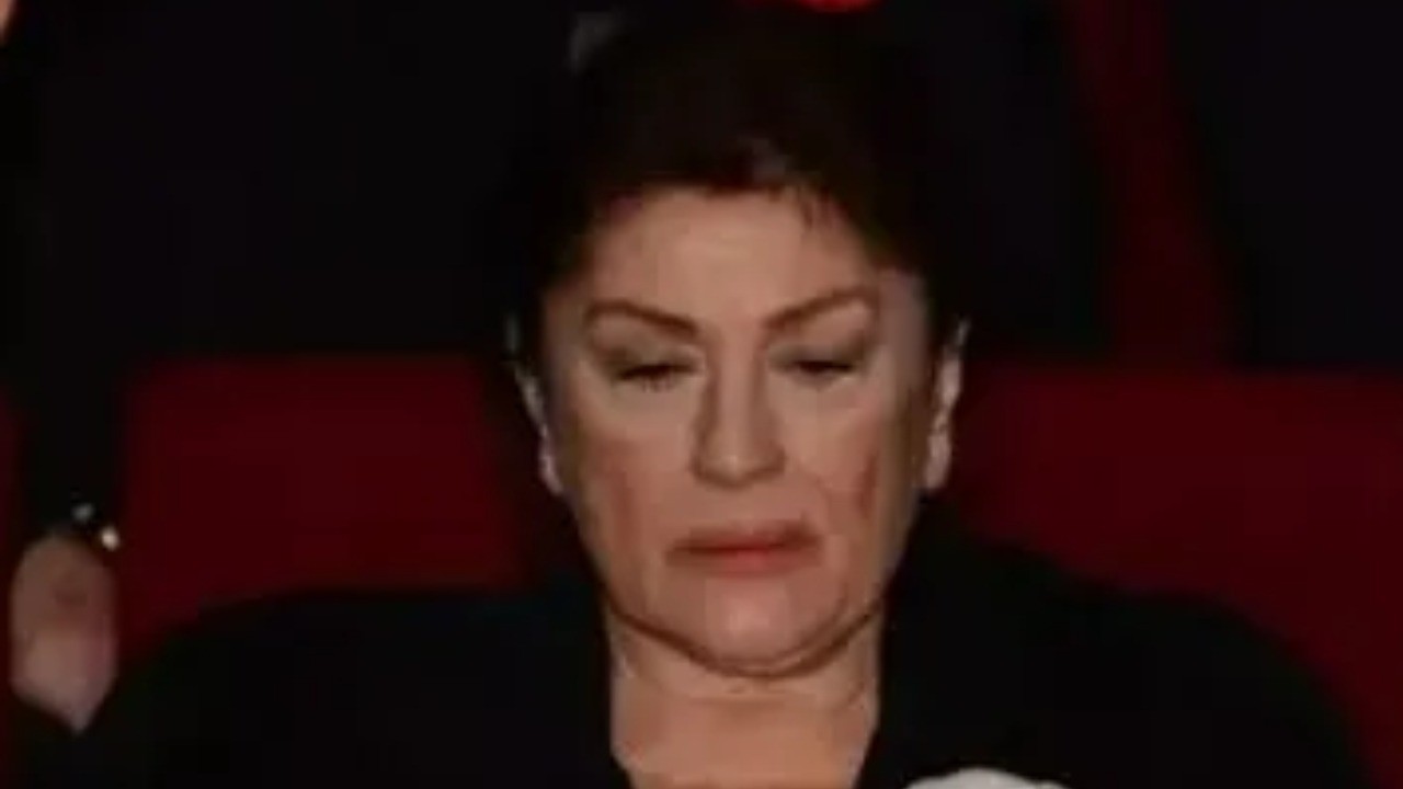 Gülşen Bubikoğlu'nun Türker İnanoğlu Paylaşımı: Anlamı Ve Detayları Gülşen Bubikoğlu'nun Türker İnanoğlu Paylaşımı: Anlamı Ve Detayları
