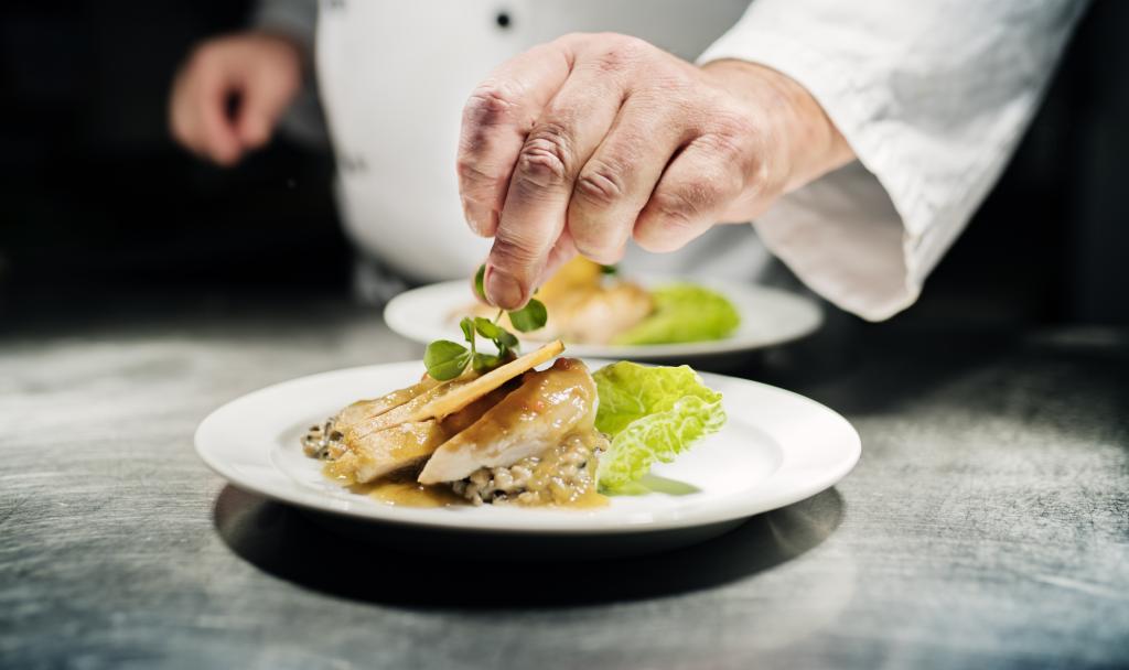 Guide Gastronomique Biarritz : Nouveaux Chefs Et Adresses À La Mode Guide Gastronomique Biarritz : Nouveaux Chefs Et Adresses À La Mode