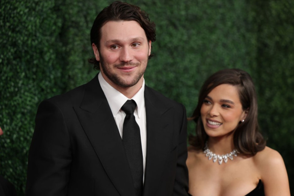 Hailee Steinfeld Addresses Engagement To Josh Allen: Details And Feelings Revealed Hailee Steinfeld Addresses Engagement To Josh Allen: Details And Feelings Revealed