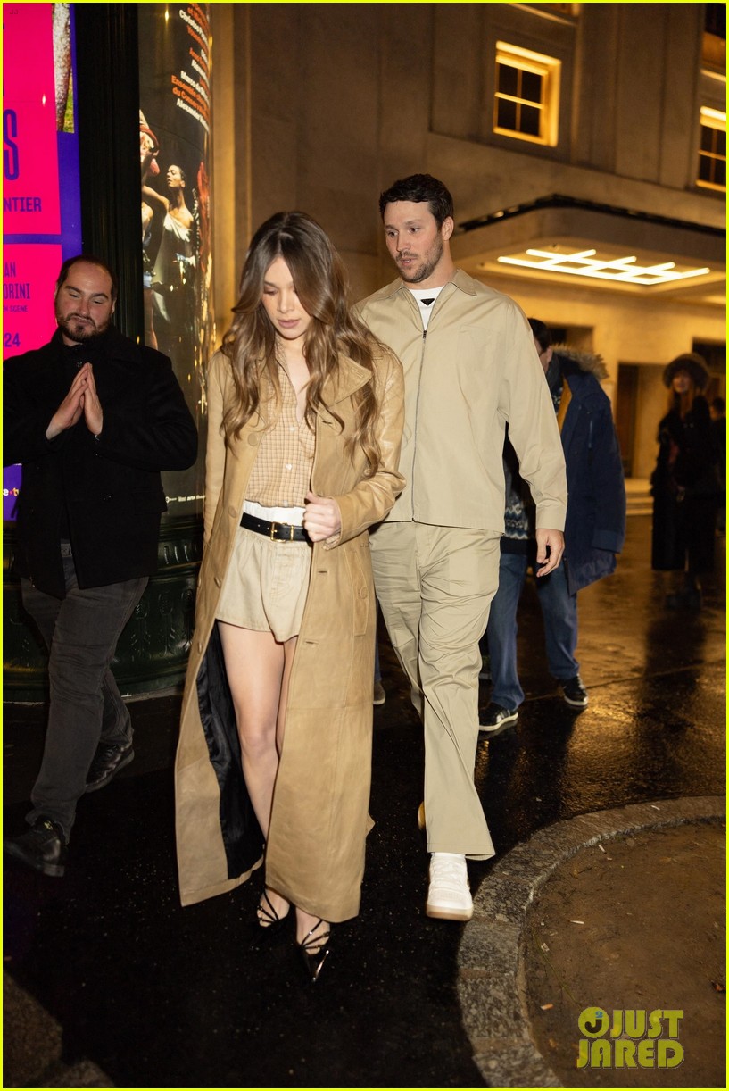 Hailee Steinfeld And Josh Allen: Are They Happy Together? Hailee Steinfeld And Josh Allen: Are They Happy Together?