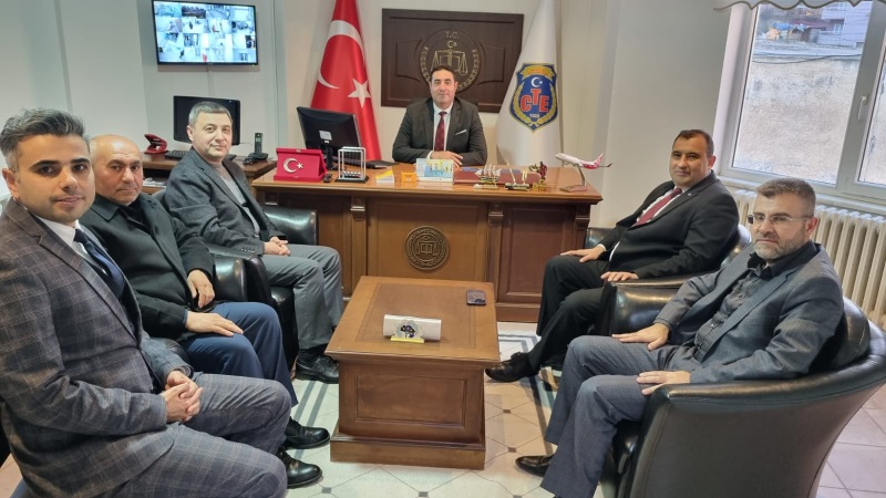 Hakkarideki Hakim Ve Savcıların Katıldığı İftar Programı Hakkarideki Hakim Ve Savcıların Katıldığı İftar Programı
