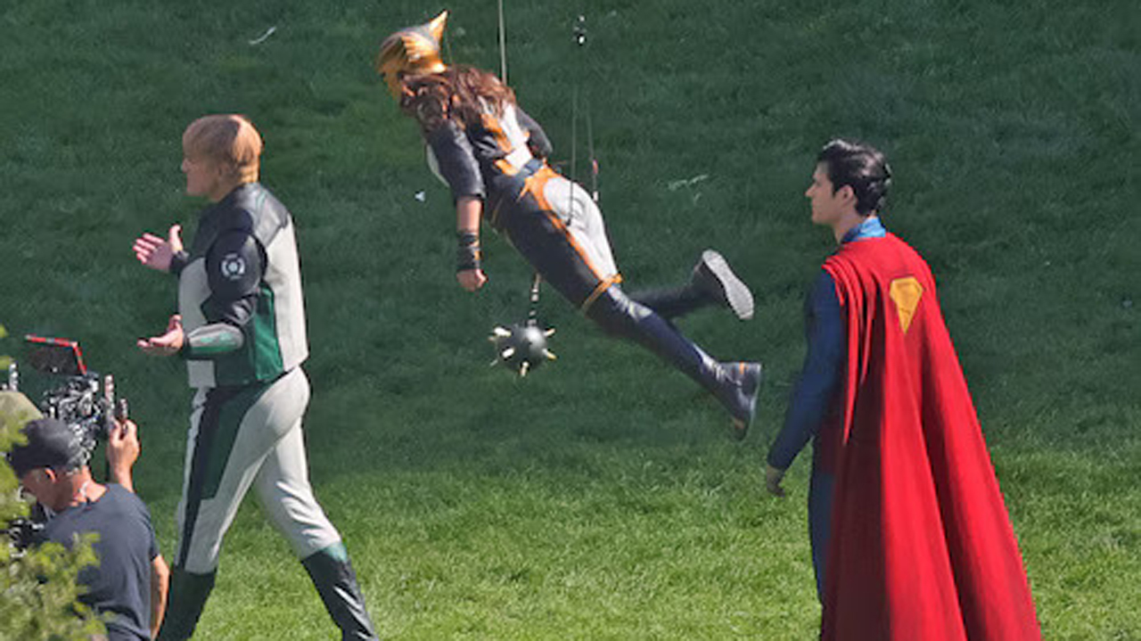 Hawkgirl's Flight And Costume: An Actor's Perspective In Superman Hawkgirl's Flight And Costume: An Actor's Perspective In Superman
