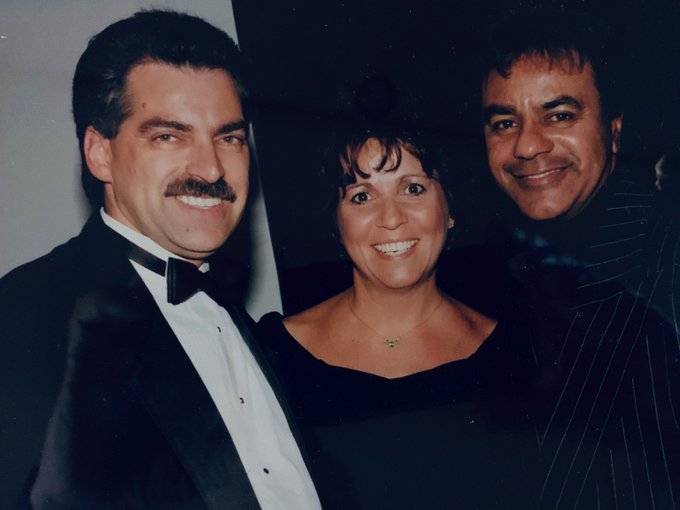 Health Woes Prompt Johnny Mathis' Retirement Announcement Health Woes Prompt Johnny Mathis' Retirement Announcement
