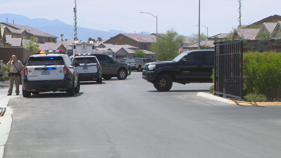 Heavy Police Response To Barricaded Subject In Las Vegas Arts District Heavy Police Response To Barricaded Subject In Las Vegas Arts District