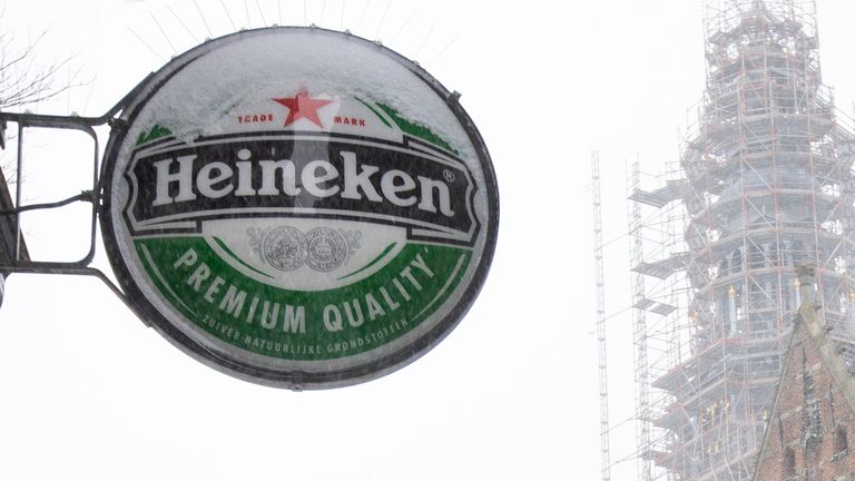 Heineken Exceeds Revenue Forecasts, Maintains Positive Outlook Amid Tariffs Heineken Exceeds Revenue Forecasts, Maintains Positive Outlook Amid Tariffs