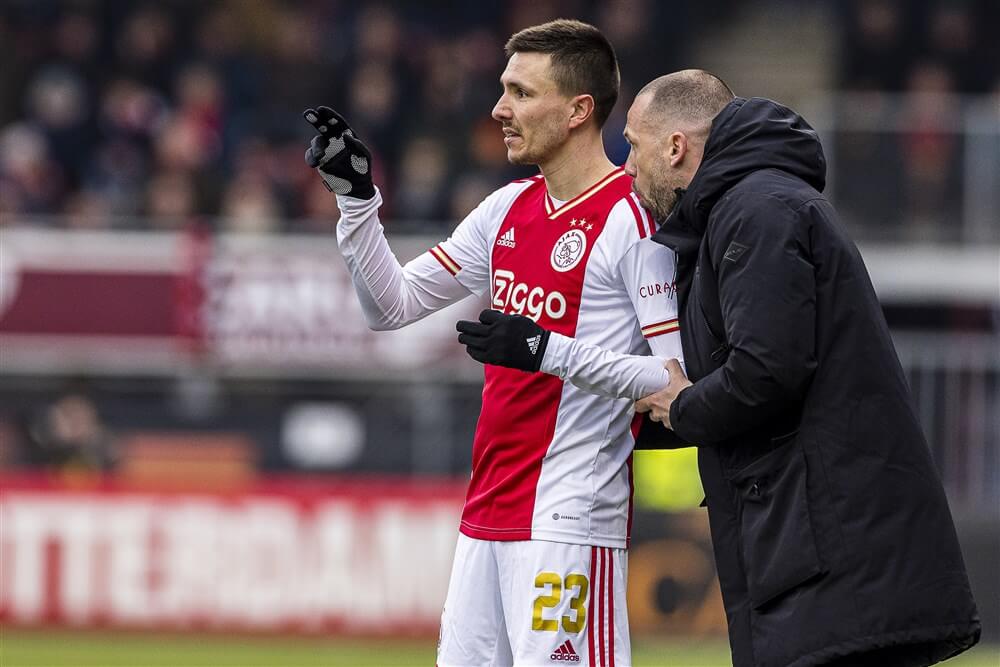 Heitinga's Potentiële Terugkeer Als Hoofdtrainer Van Ajax Heitinga's Potentiële Terugkeer Als Hoofdtrainer Van Ajax