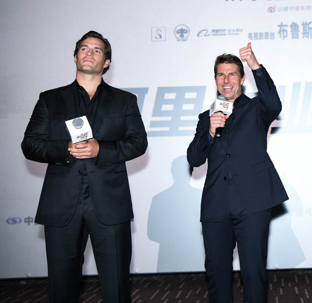 Henry Cavill's Mission: Impossible - Fallout Beard: Tom Cruise Reveals All Henry Cavill's Mission: Impossible - Fallout Beard: Tom Cruise Reveals All