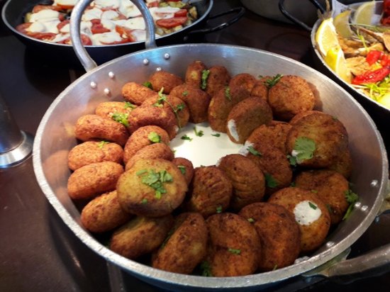 Herzliya's Salon Yevani: A Restaurant Review (Jerusalem Post) Herzliya's Salon Yevani: A Restaurant Review (Jerusalem Post)