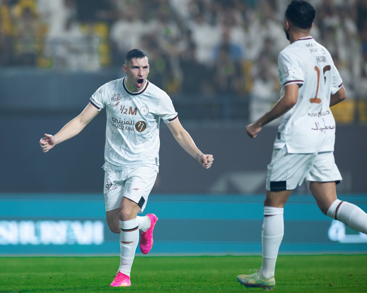 هل تهدد أرقام جوانكا مستقبل نادي النصر؟