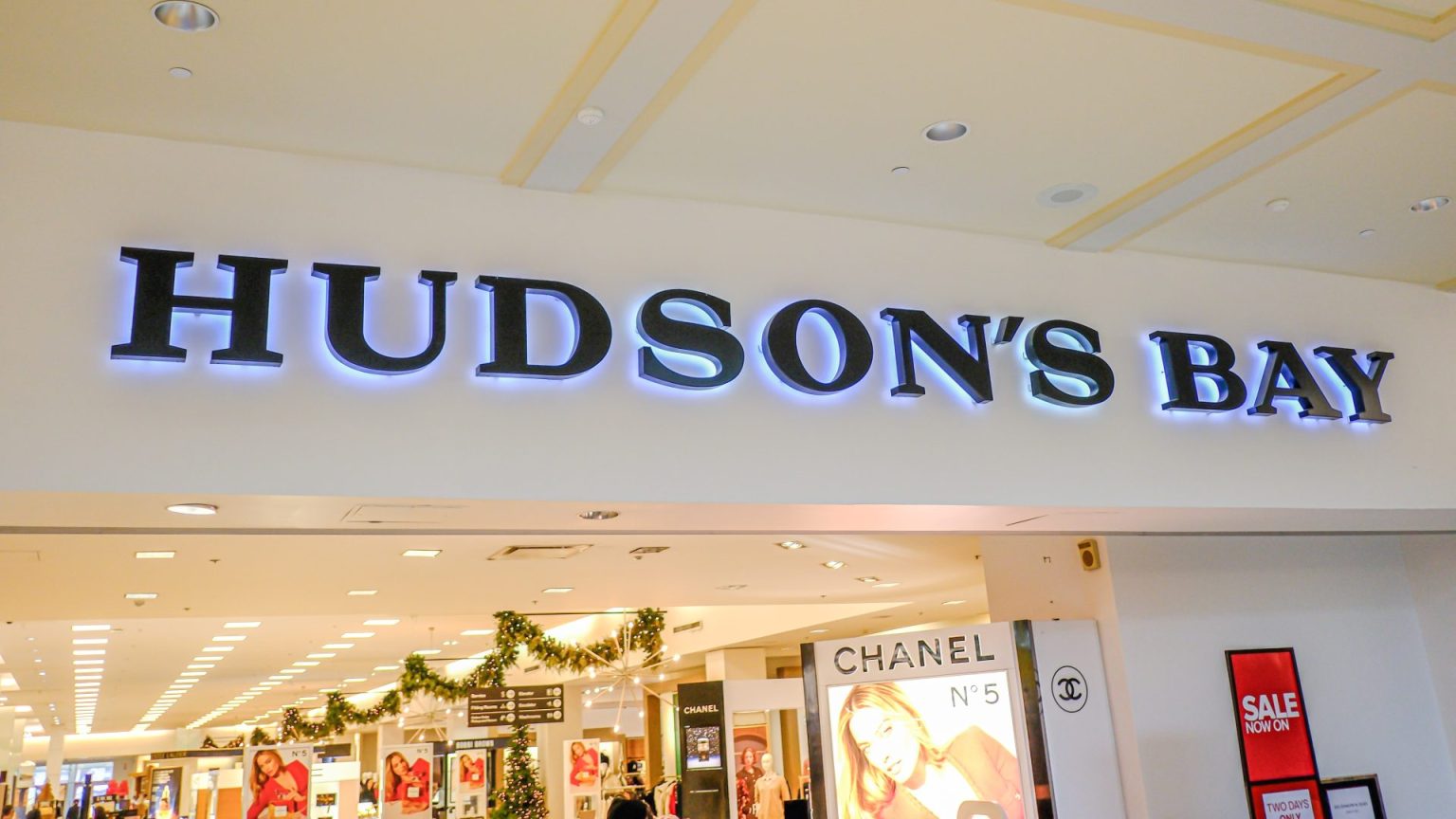 Hudson's Bay Liquidation Sale: Up To 70% Off At Final Stores Hudson's Bay Liquidation Sale: Up To 70% Off At Final Stores