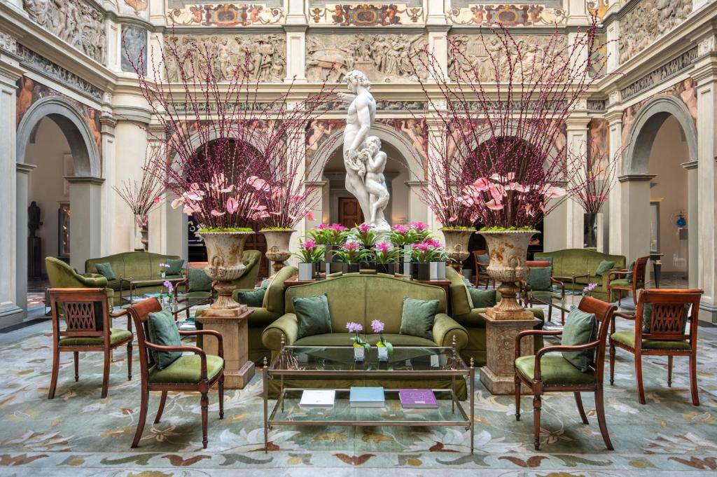 Il Palagio's Wine List: A Four Seasons Firenze Selection Il Palagio's Wine List: A Four Seasons Firenze Selection