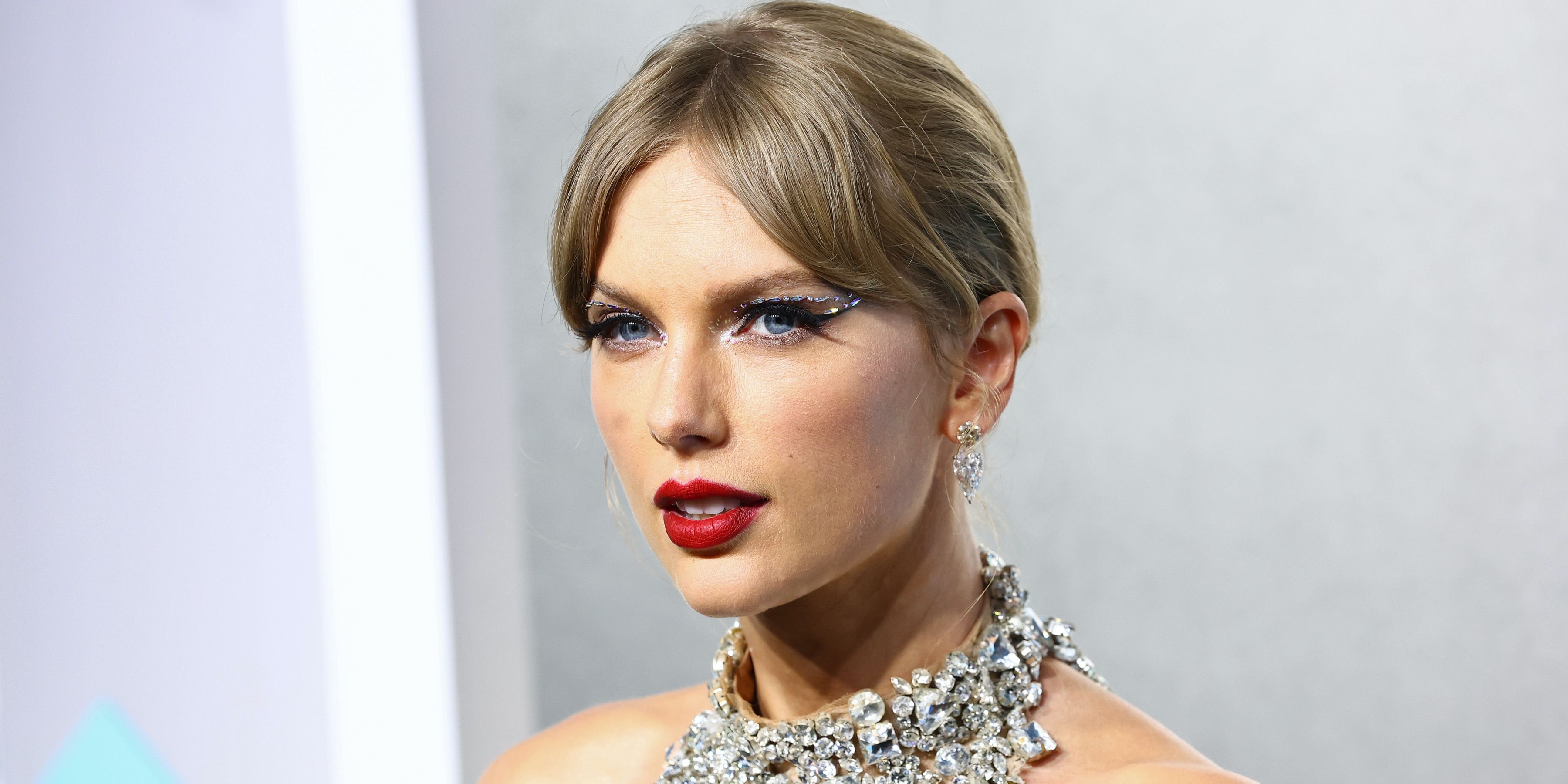 Improved Taylor Swift Ticket Buying Experience: Ticketmaster's Queue System Improved Taylor Swift Ticket Buying Experience: Ticketmaster's Queue System