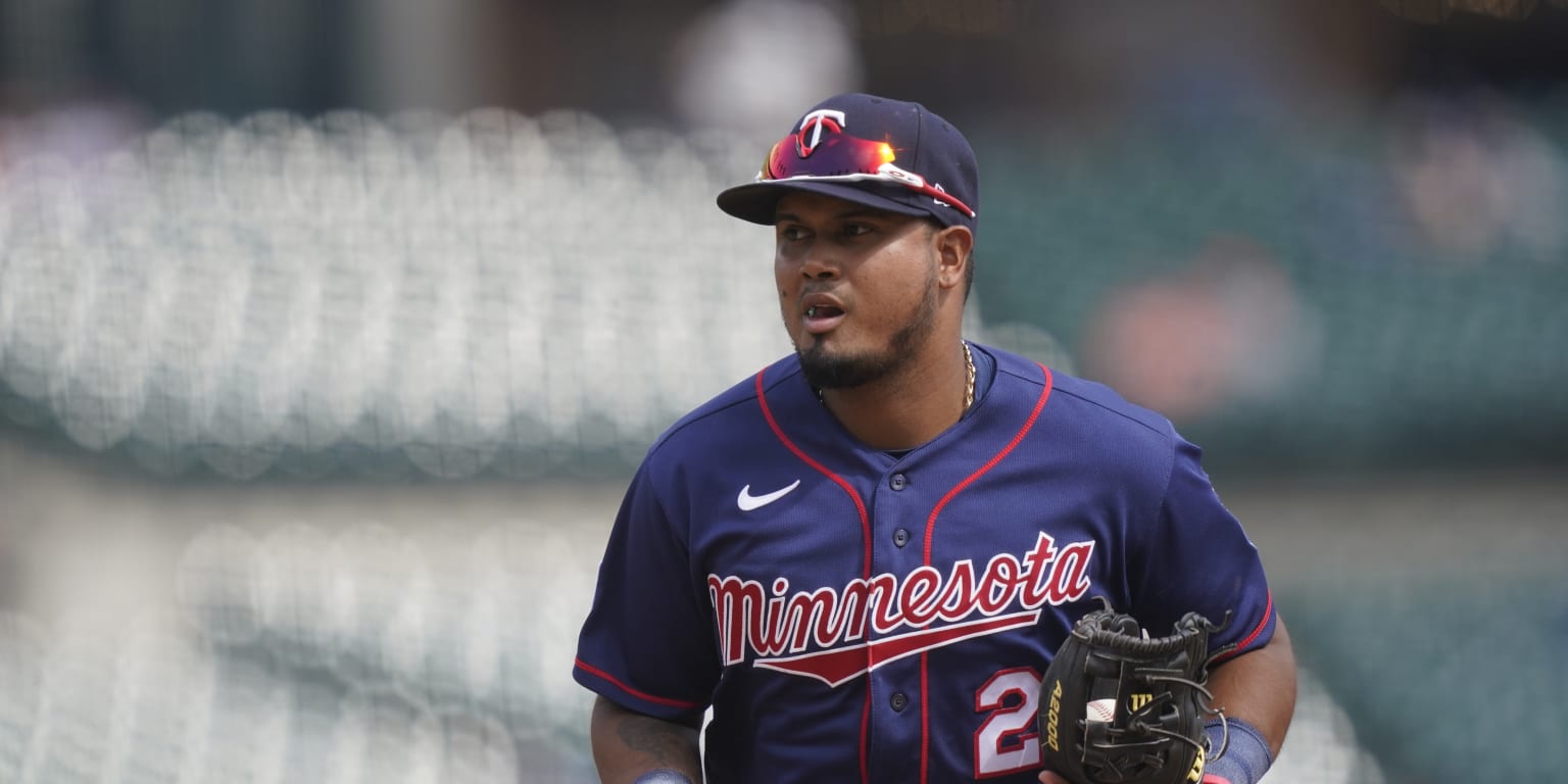 Injury Report: Padre Luis Arraez - 7-Day Concussion IL Injury Report: Padre Luis Arraez - 7-Day Concussion IL