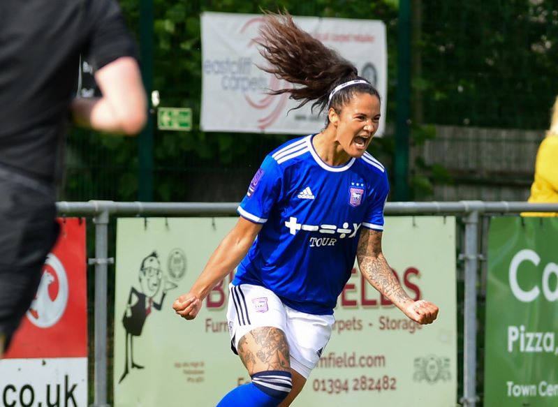 Ipswich Town Women Fight For Top Spot Against Gwalia Ipswich Town Women Fight For Top Spot Against Gwalia