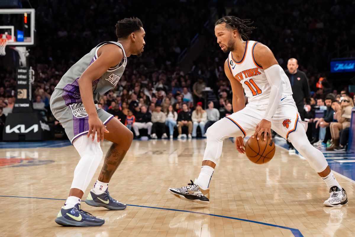 Jalen Brunson's Ankle Injury: Knicks Exit Lakers Game In Overtime Jalen Brunson's Ankle Injury: Knicks Exit Lakers Game In Overtime