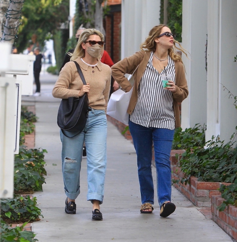 Jennifer Lawrence's Baby Bump Revealed In NYC Jennifer Lawrence's Baby Bump Revealed In NYC