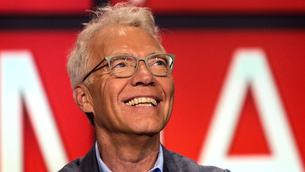 Jiskefet's Absurdistische Humor Eindelijk Beloond: Ere Zilveren Nipkowschijf Jiskefet's Absurdistische Humor Eindelijk Beloond: Ere Zilveren Nipkowschijf