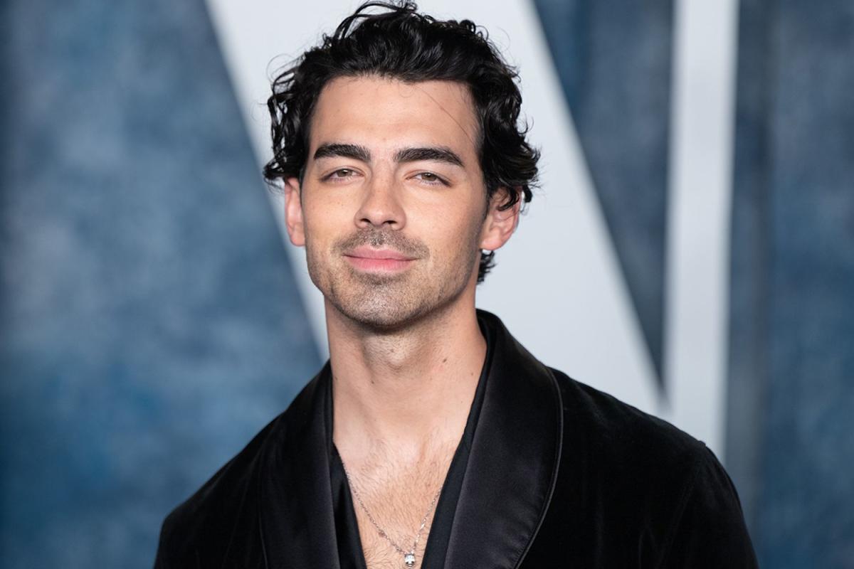 Joe Jonas's Mature Response To A Spat Over Him Joe Jonas's Mature Response To A Spat Over Him