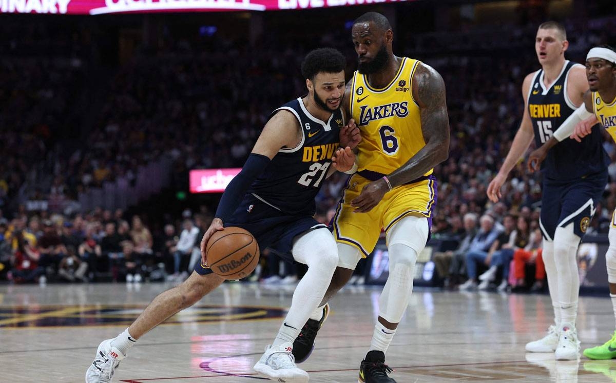 Jokic's Incredible One-Handed Flick Leads Nuggets To Victory Against Jazz Jokic's Incredible One-Handed Flick Leads Nuggets To Victory Against Jazz