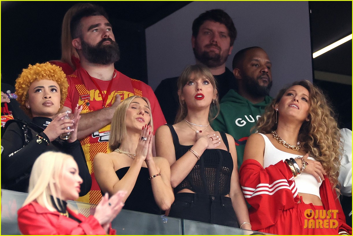 Kanye West's Super Bowl Performance: The Taylor Swift Factor Kanye West's Super Bowl Performance: The Taylor Swift Factor